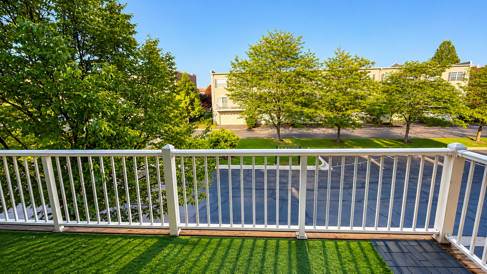 809 Brodhead Drive Aurora IL 60504