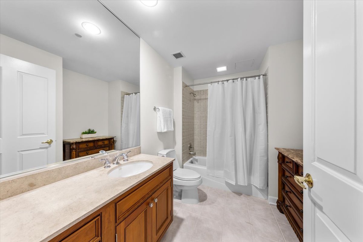 445 East North Water Street Chicago IL 60611
