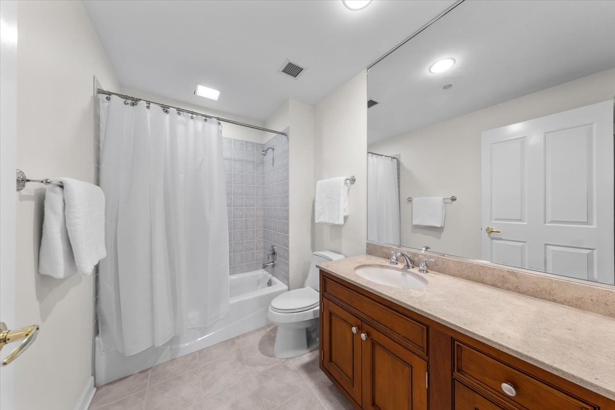 445 East North Water Street Chicago IL 60611