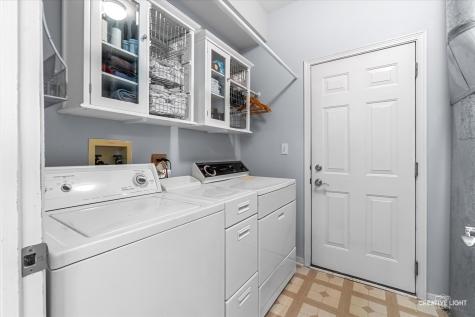 140 Heritage Lane Streamwood IL 60107