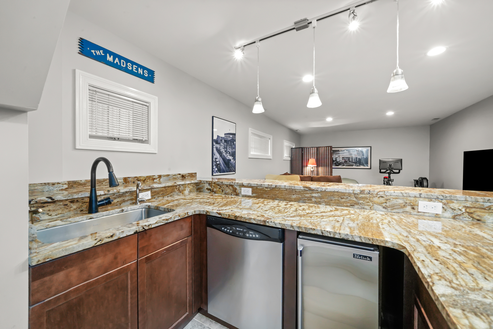 1636 West Warren Boulevard Chicago IL 60612