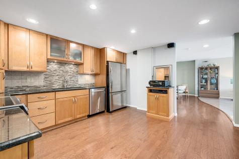 2000 Saint Regis Drive Lombard IL 60148