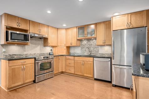 2000 Saint Regis Drive Lombard IL 60148