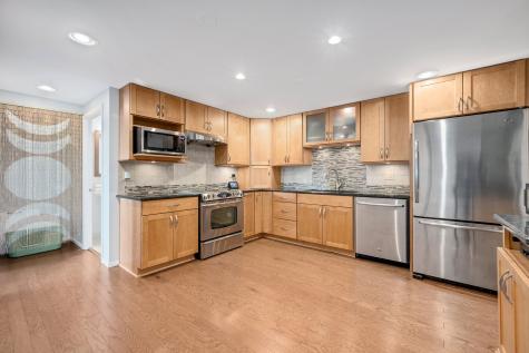 2000 Saint Regis Drive Lombard IL 60148