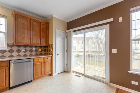 787 Thornbury Court Bartlett IL 60103