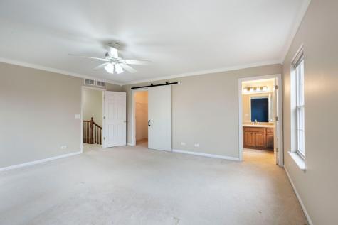 787 Thornbury Court Bartlett IL 60103