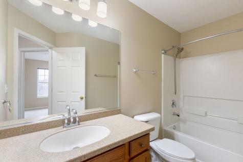 787 Thornbury Court Bartlett IL 60103