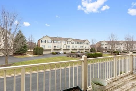 787 Thornbury Court Bartlett IL 60103