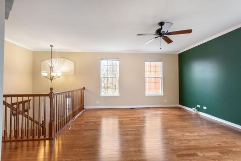 787 Thornbury Court Bartlett IL 60103