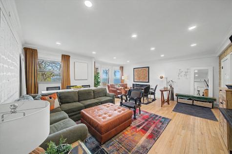 1200 West Sherwin Avenue Chicago IL 60626