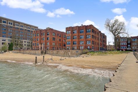 1200 West Sherwin Avenue Chicago IL 60626
