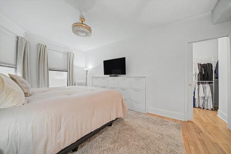 1200 West Sherwin Avenue Chicago IL 60626
