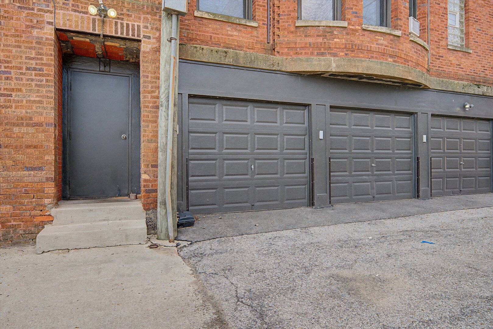 1200 West Sherwin Avenue Chicago IL 60626