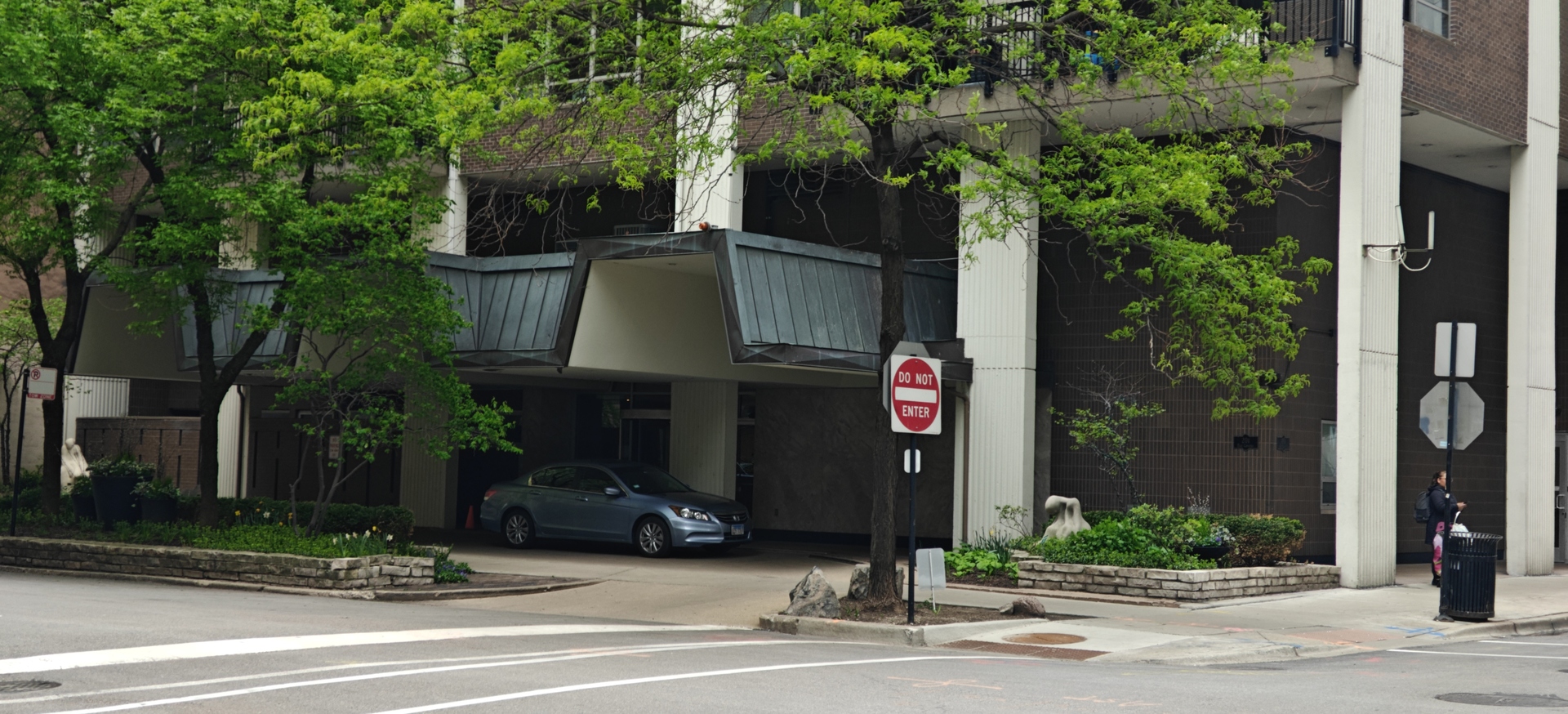 201 East Chestnut Street Chicago IL 60611