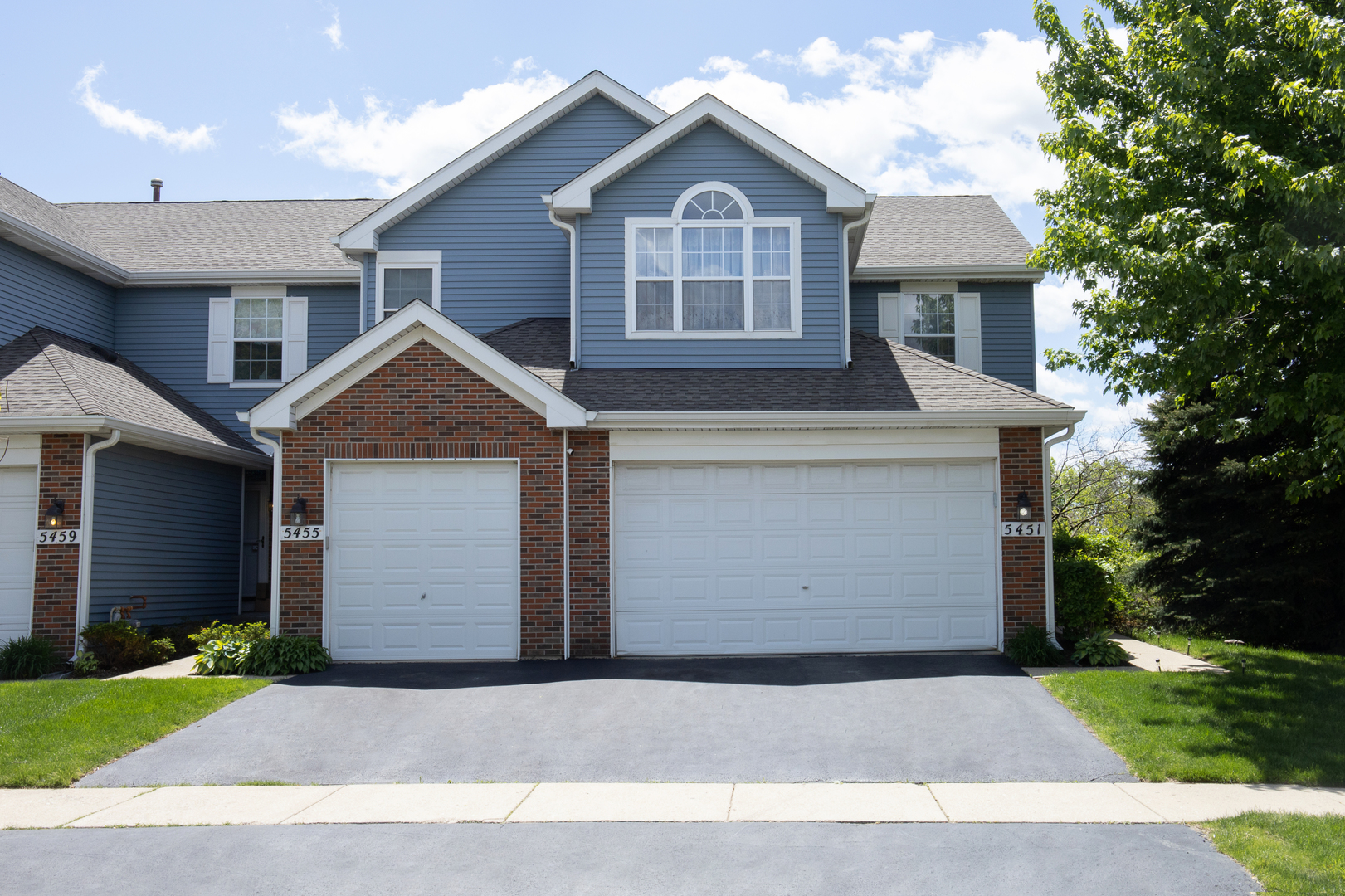 5451 Elizabeth Place Rolling Meadows IL 60008