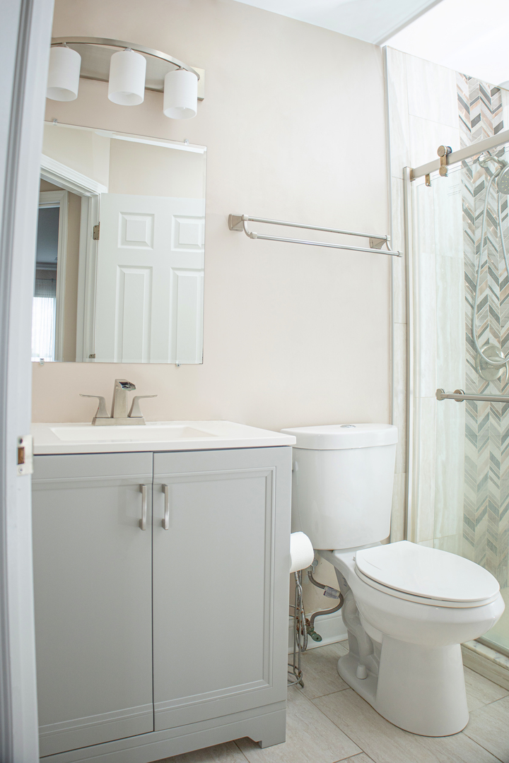 5451 Elizabeth Place Rolling Meadows IL 60008