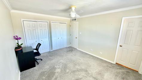 910 Beau Drive Des Plaines IL 60016