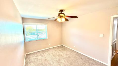 910 Beau Drive Des Plaines IL 60016