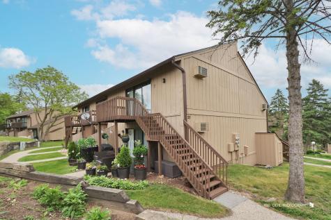 22 Jamaica Colony Fox Lake IL 60020