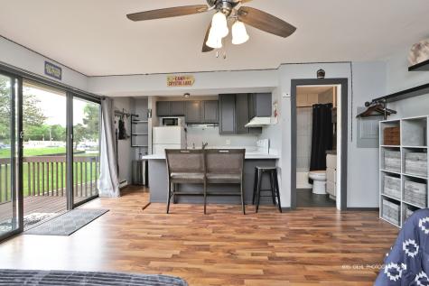 22 Jamaica Colony Fox Lake IL 60020