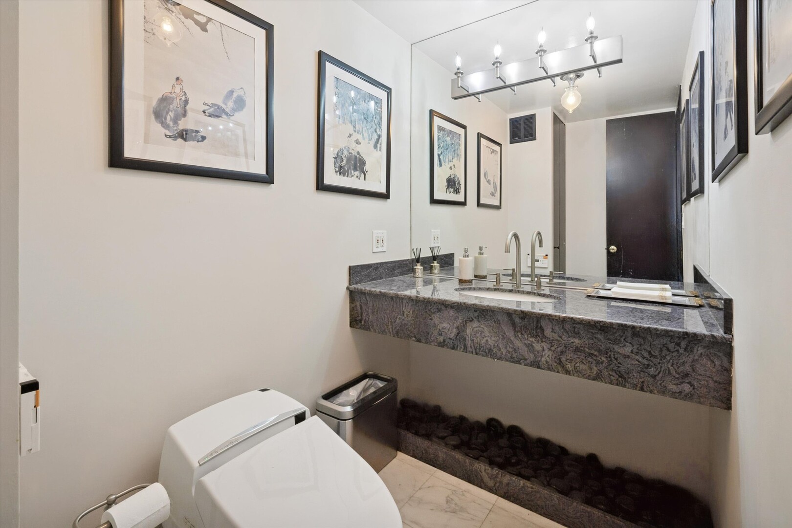 100 East Walton Street Chicago IL 60611