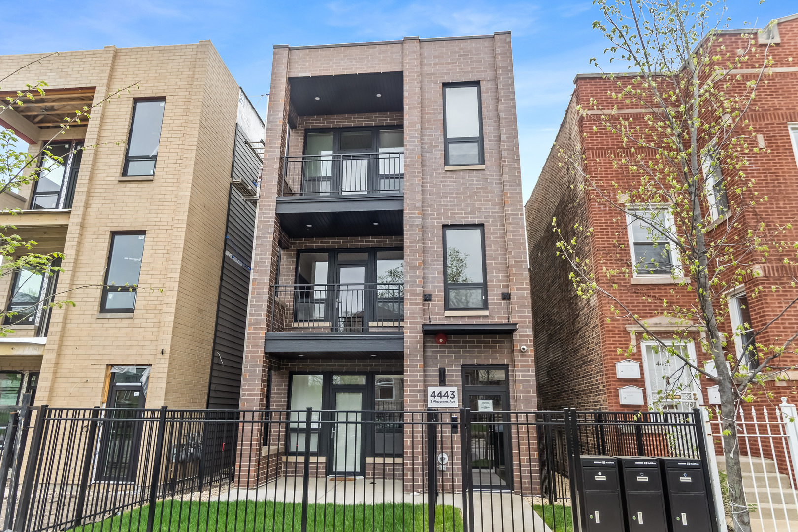 4447 South Vincennes Avenue Chicago IL 60653