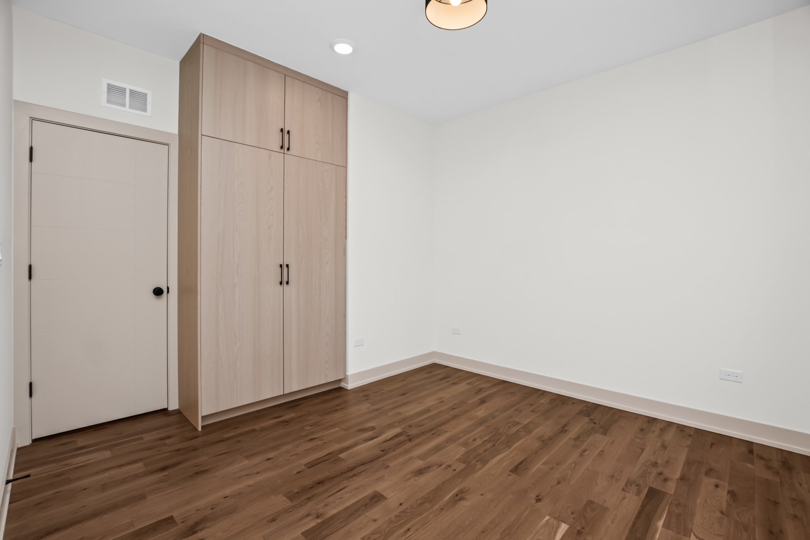 4447 South Vincennes Avenue Chicago IL 60653