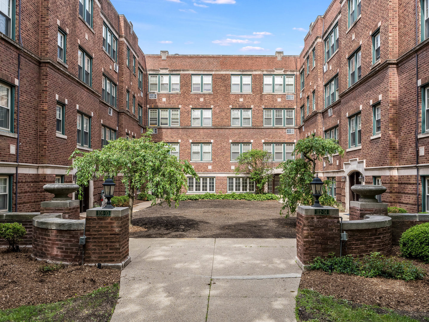 112 Lincoln Avenue Riverside IL 60546