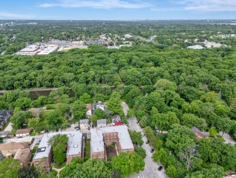 112 Lincoln Avenue Riverside IL 60546