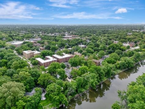 112 Lincoln Avenue Riverside IL 60546