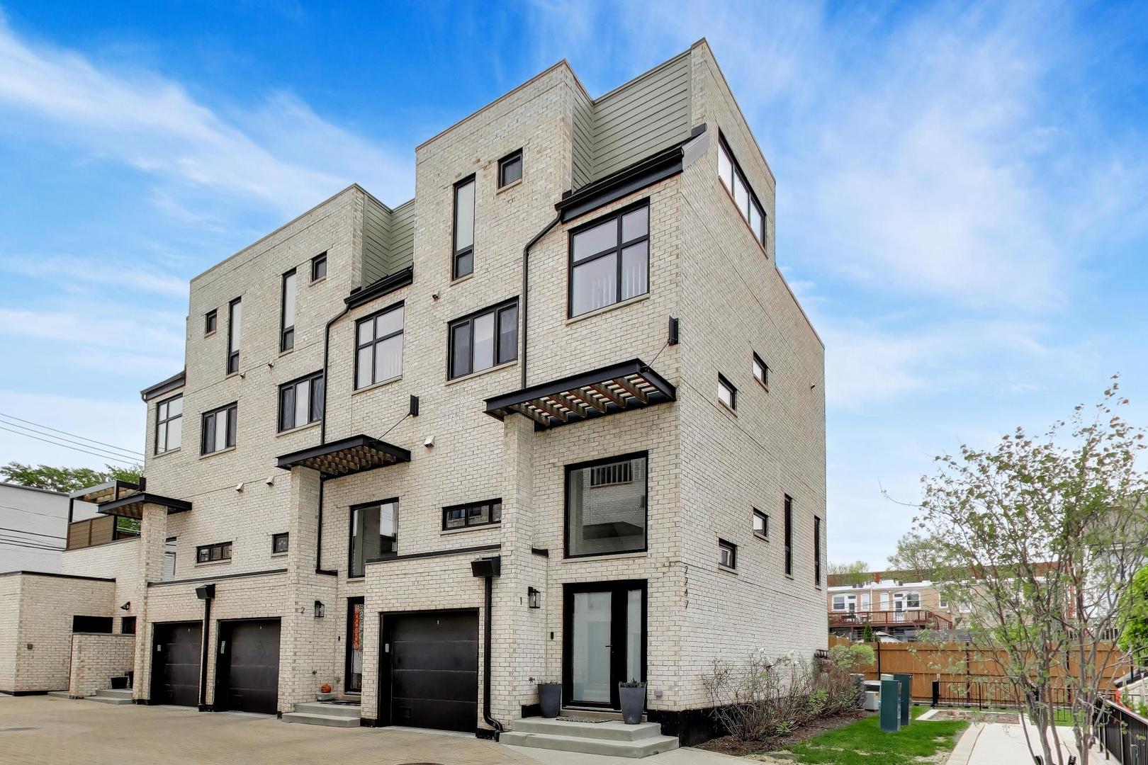2247 North Rockwell Street Chicago IL 60647