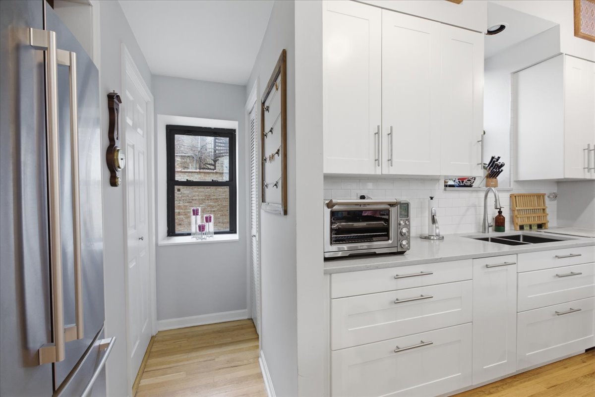 1361 North Dean Street Chicago IL 60622