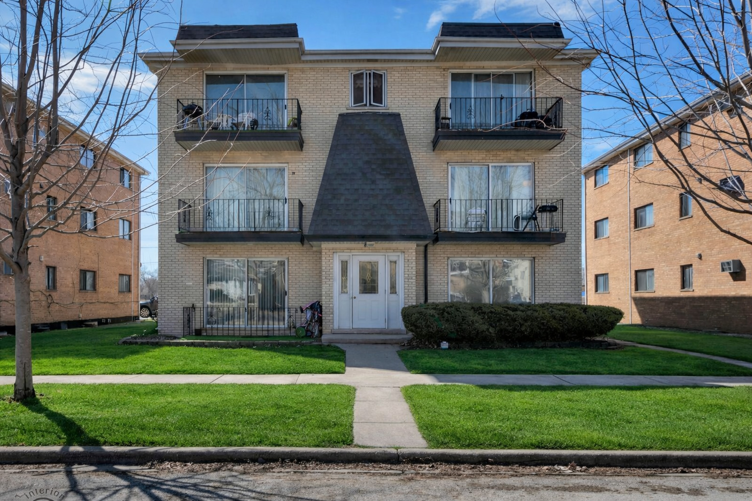 6135 Marshall Avenue Chicago Ridge IL 60415