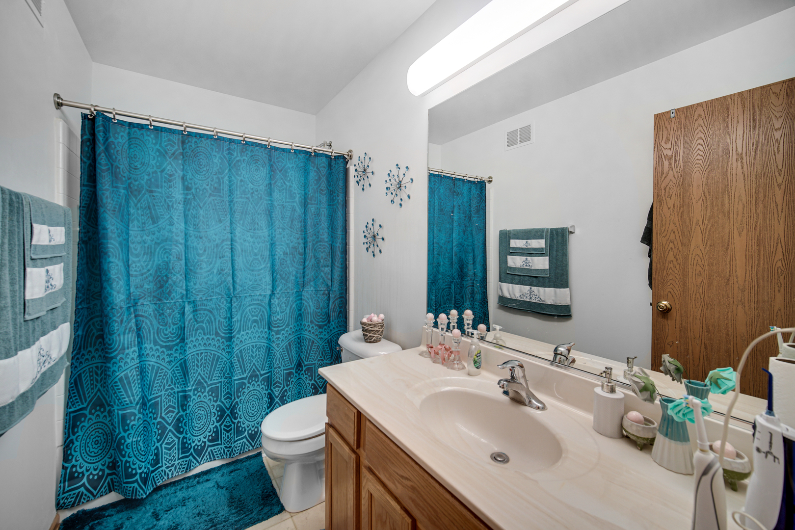 1653 Victoria Park Circle Aurora IL 60504