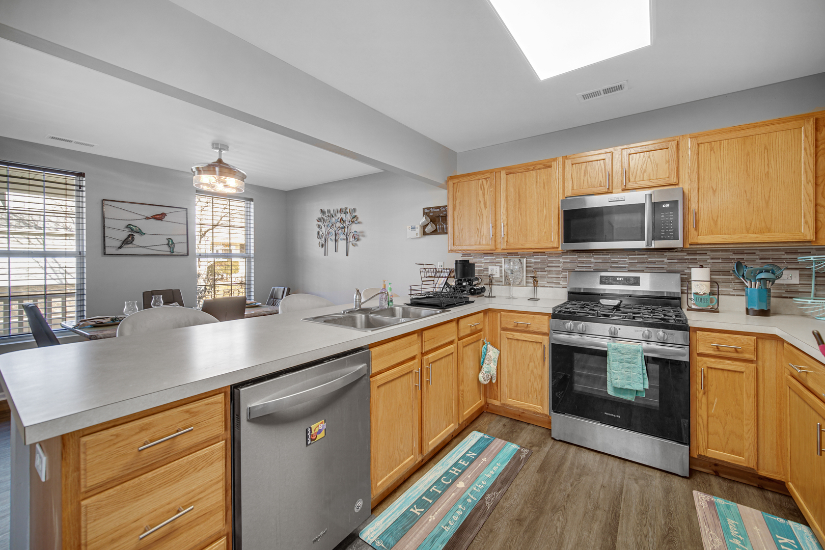 1653 Victoria Park Circle Aurora IL 60504