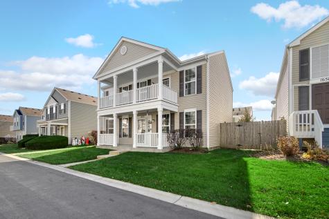 1653 Victoria Park Circle Aurora IL 60504