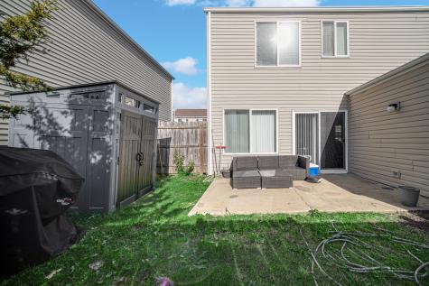 1653 Victoria Park Circle Aurora IL 60504