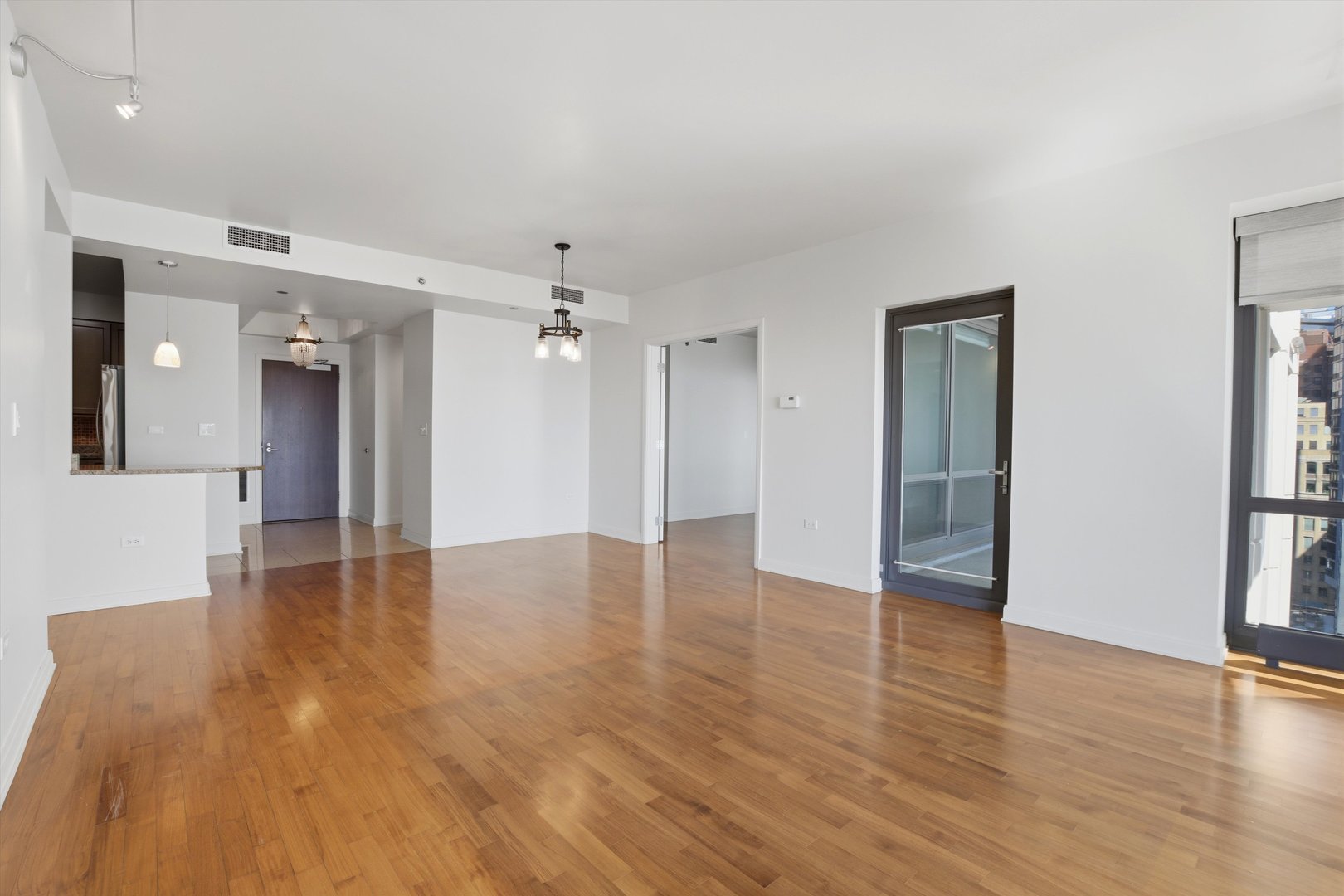 130 North Garland Court Chicago IL 60602