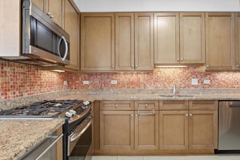 130 North Garland Court Chicago IL 60602