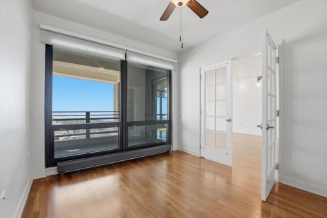 130 North Garland Court Chicago IL 60602