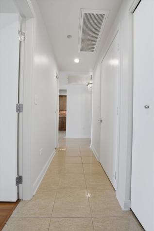 130 North Garland Court Chicago IL 60602