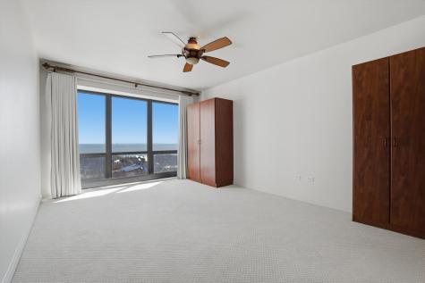 130 North Garland Court Chicago IL 60602