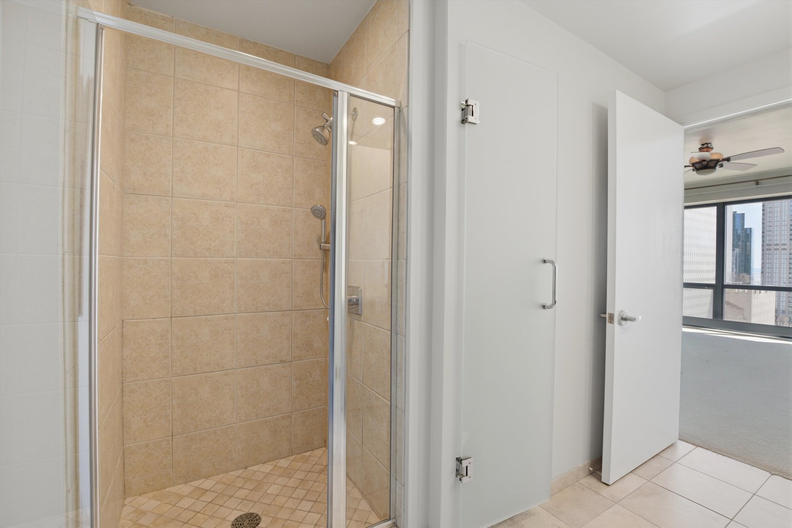 130 North Garland Court Chicago IL 60602