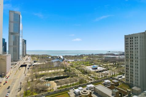 130 North Garland Court Chicago IL 60602