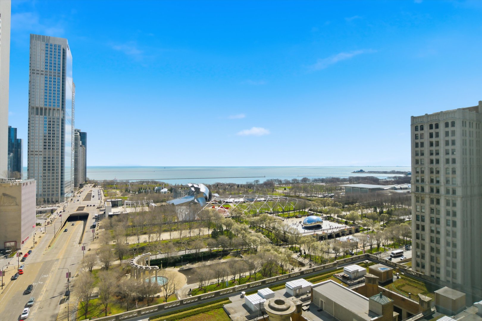 130 North Garland Court Chicago IL 60602