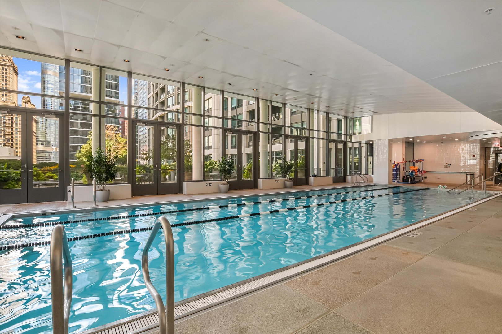 130 North Garland Court Chicago IL 60602