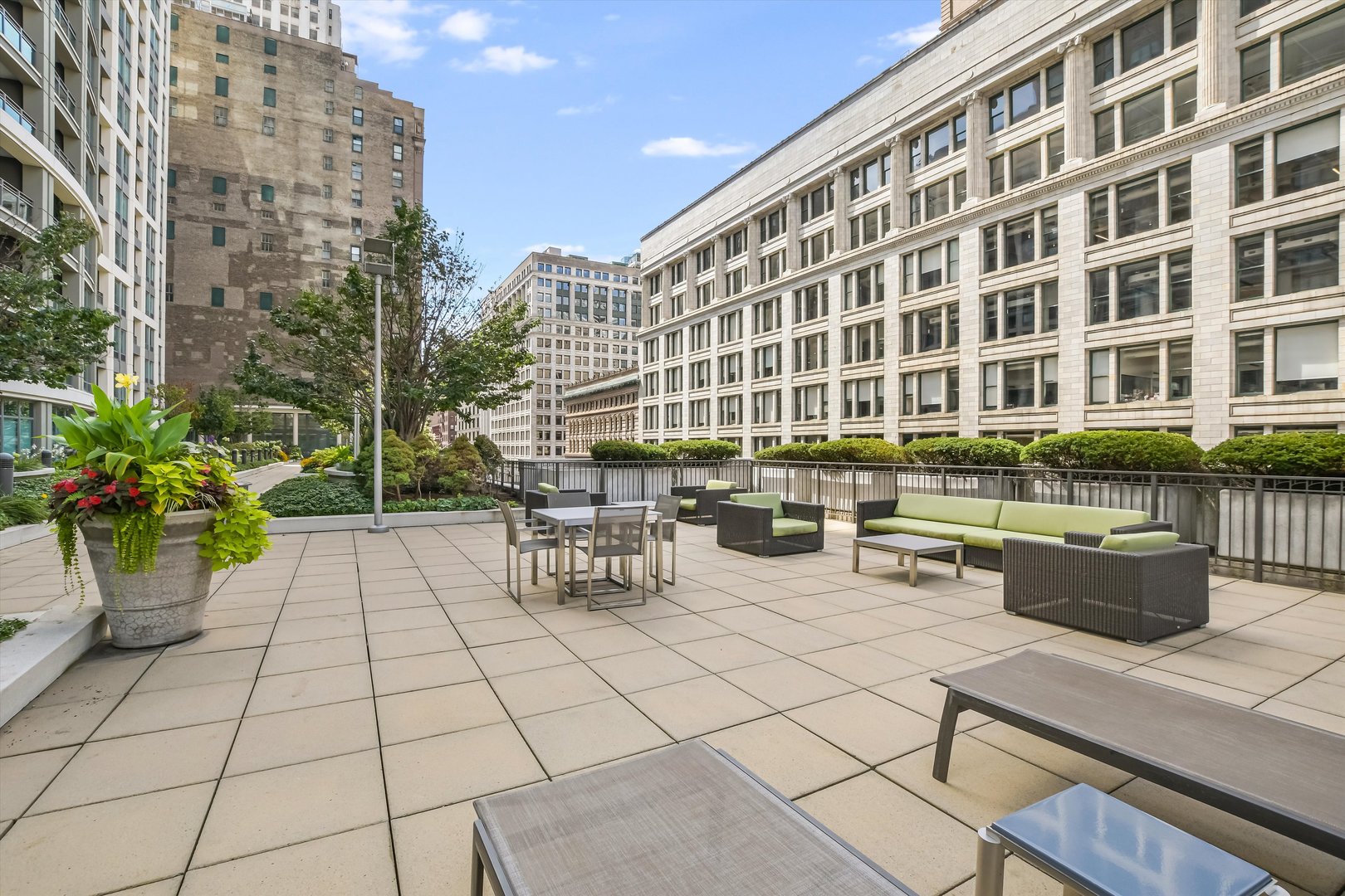 130 North Garland Court Chicago IL 60602