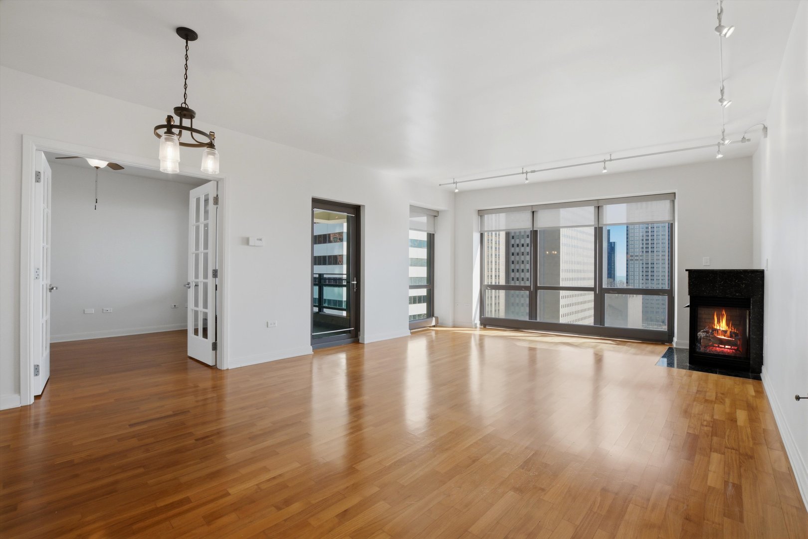 130 North Garland Court Chicago IL 60602