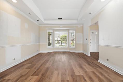 1204 Chatham Court Libertyville IL 60048