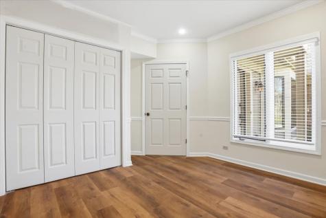 1204 Chatham Court Libertyville IL 60048